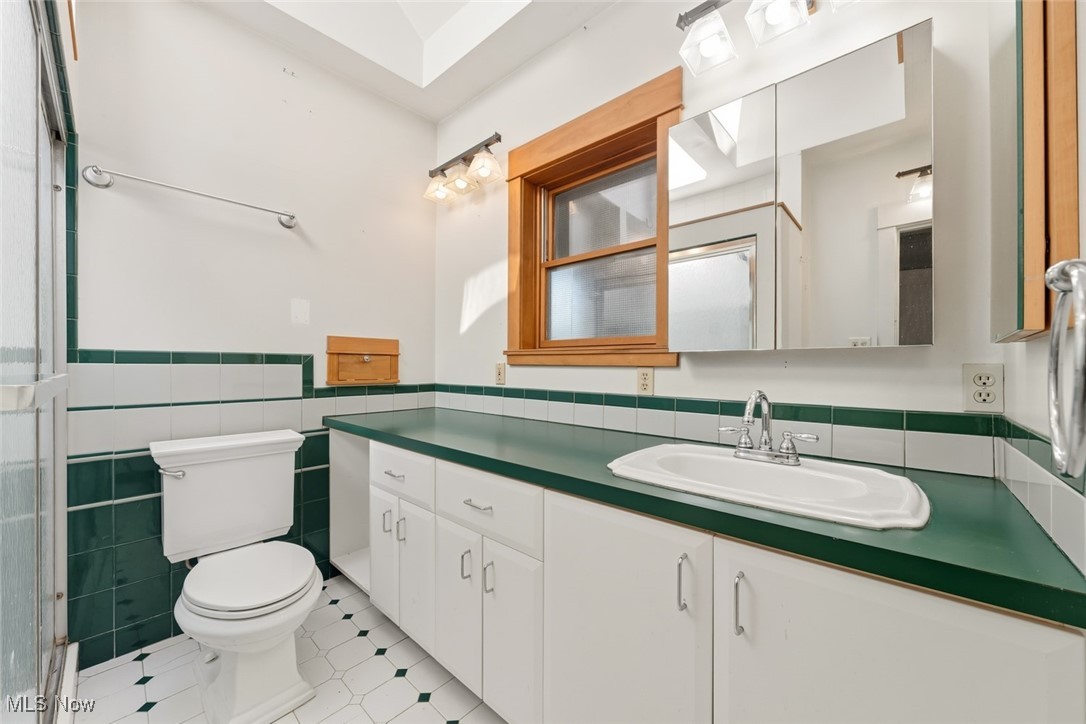 12406 Larchmere Boulevard Cleveland OH 44120