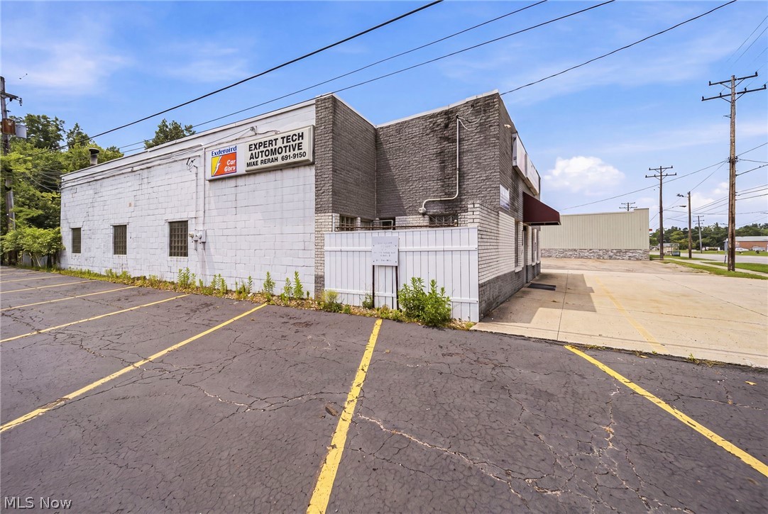 4310 Mayfield Road South Euclid OH 44121