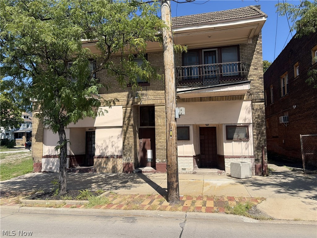 14907-14909 Kinsman Road Cleveland OH 44120