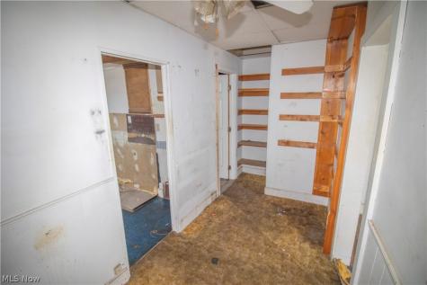 7924 Harvard Avenue Cleveland OH 44105