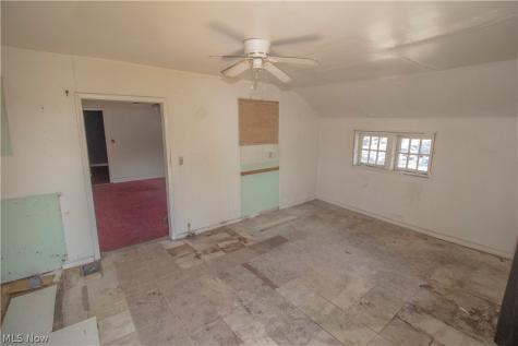 7924 Harvard Avenue Cleveland OH 44105