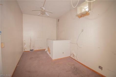7924 Harvard Avenue Cleveland OH 44105
