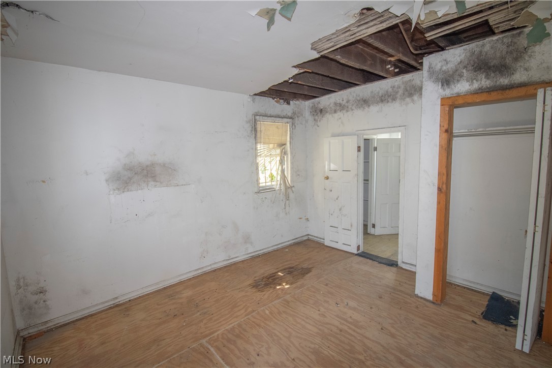 7924 Harvard Avenue Cleveland OH 44105