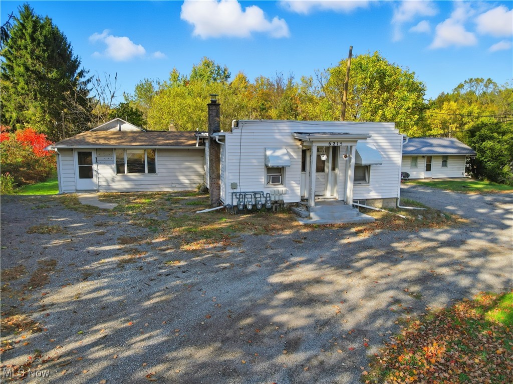 6215 North Avenue Geneva OH 44041