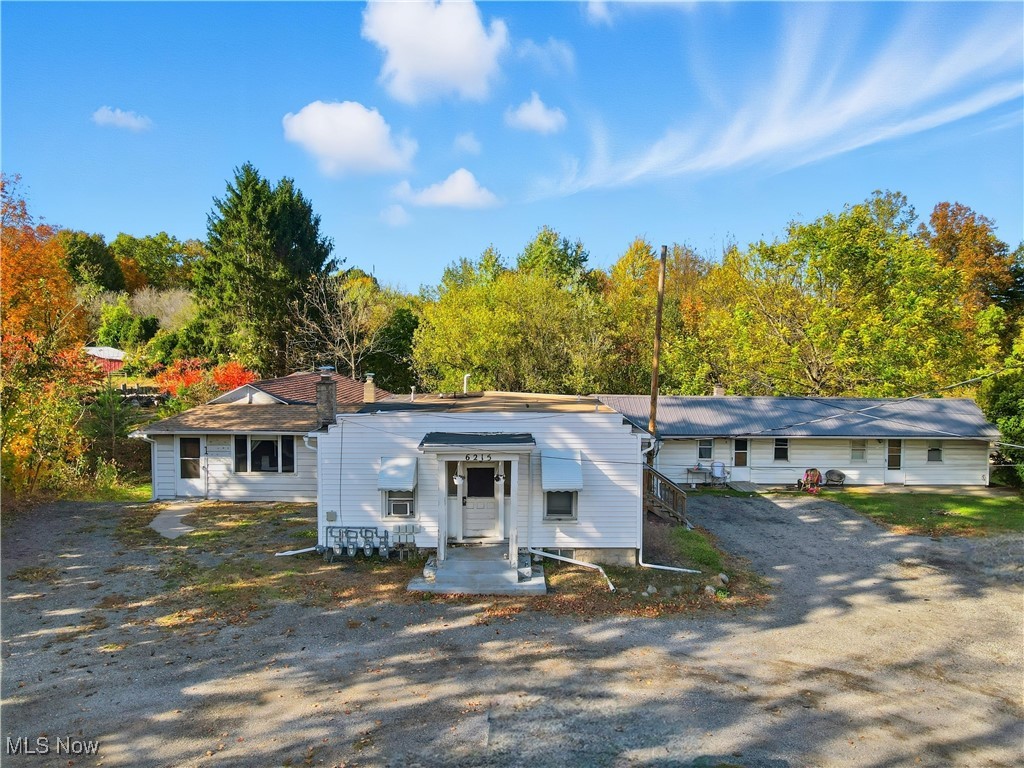 6215 North Avenue Geneva OH 44041