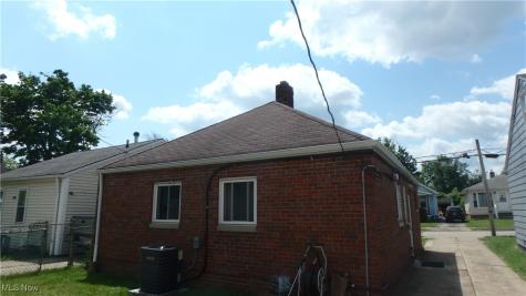 13517 Clifford Avenue Cleveland OH 44135