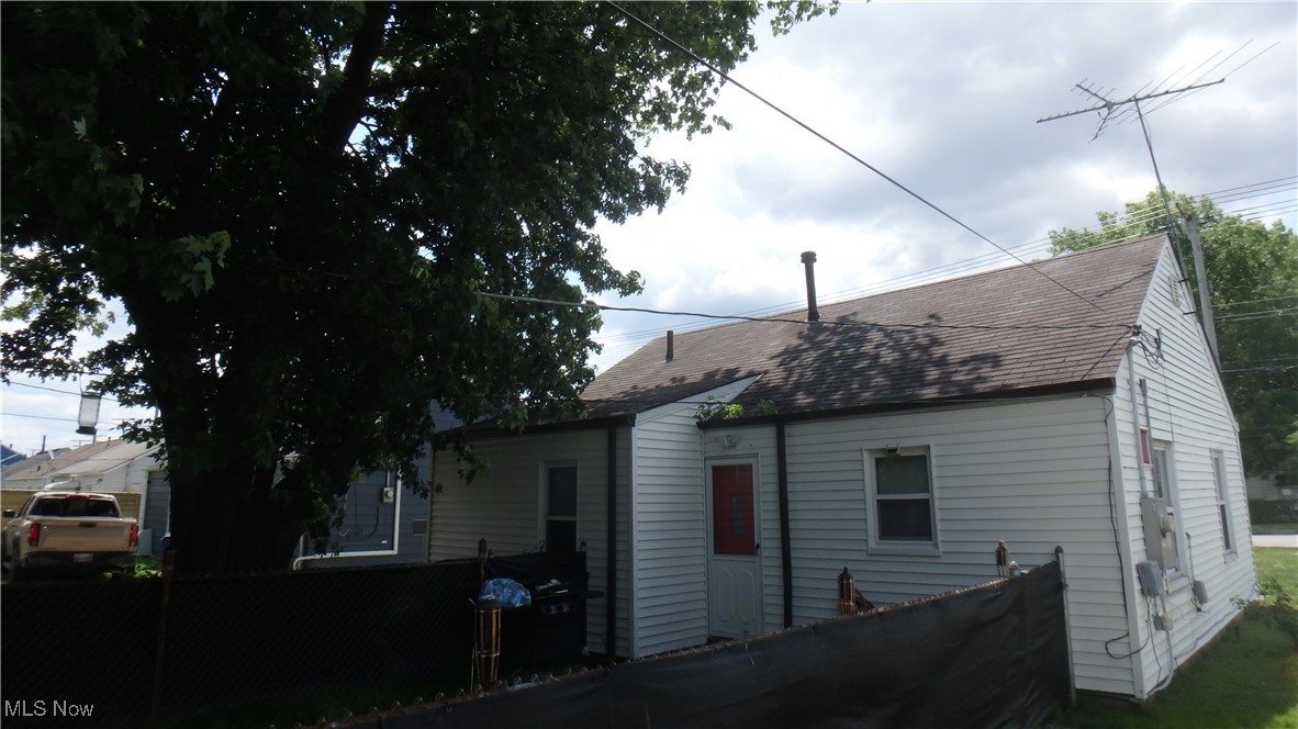 13517 Clifford Avenue Cleveland OH 44135