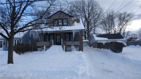 13517 Clifford Avenue Cleveland OH 44135