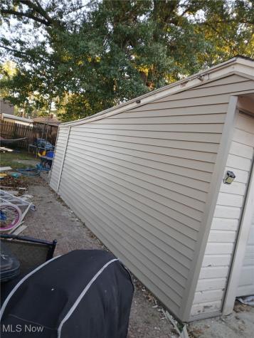 13517 Clifford Avenue Cleveland OH 44135