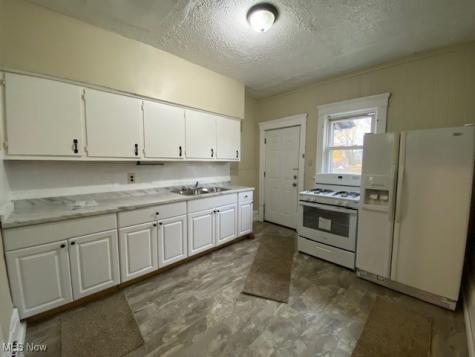 459 Wooster Road N Barberton OH 44203