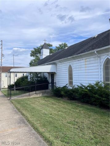 122 21st Street NW Barberton OH 44203