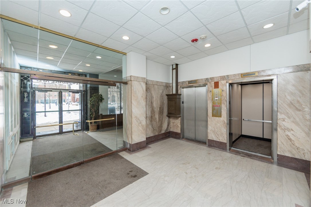 124 Middle Avenue Elyria OH 44035