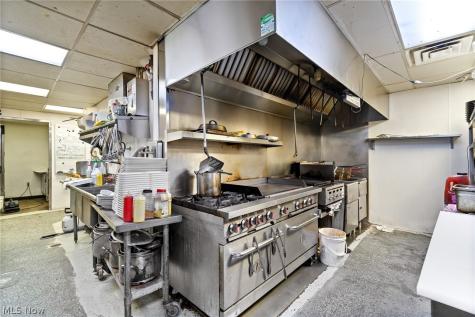 1409 Bison Street NW Massillon OH 44647