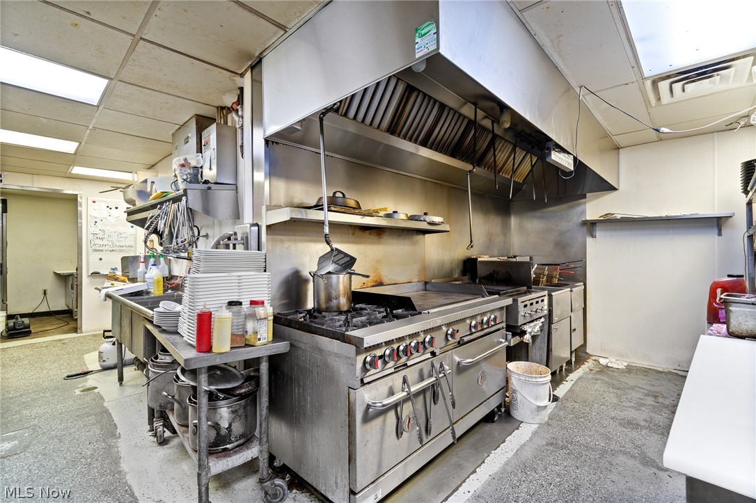 1409 Bison Street NW Massillon OH 44647