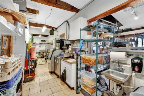 36816 Detroit Road Avon OH 44011