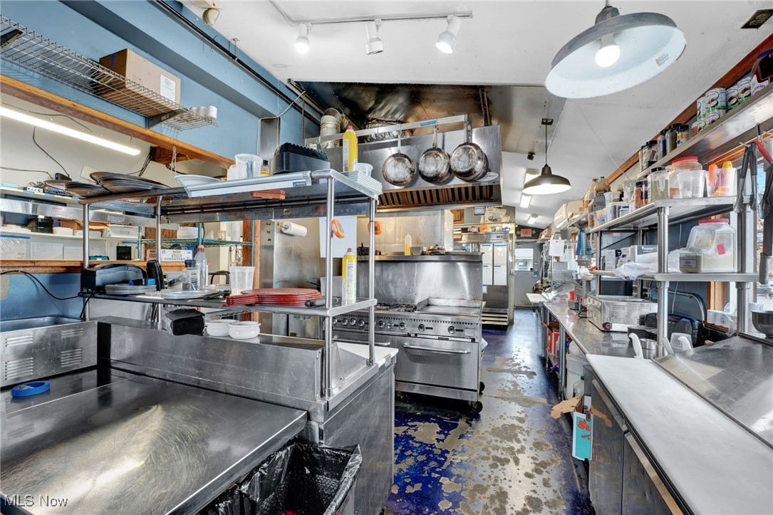 36816 Detroit Road Avon OH 44011