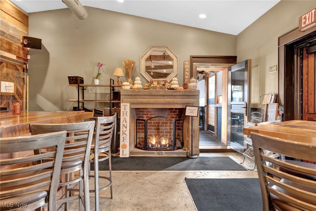 36816 Detroit Road Avon OH 44011