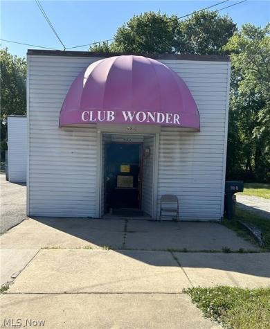 988 W Bowery Street Akron OH 44307