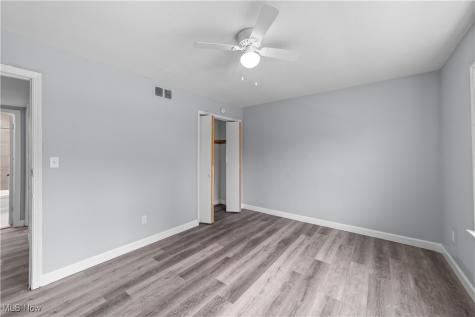 2521 Noble Road Cleveland Heights OH 44121