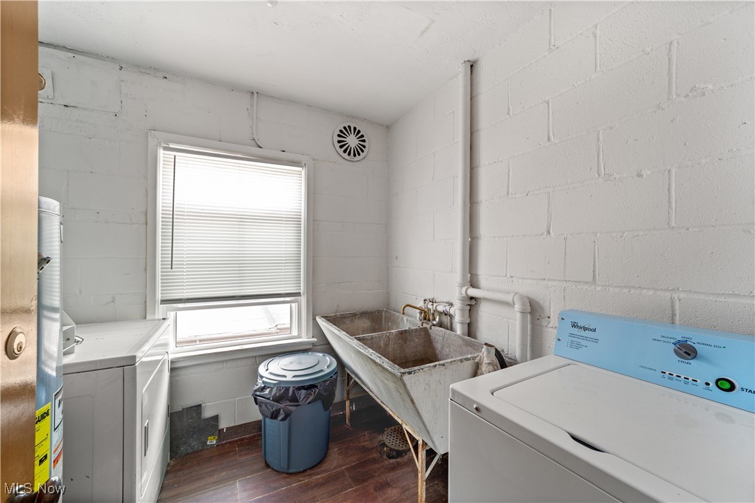 2521 Noble Road Cleveland Heights OH 44121