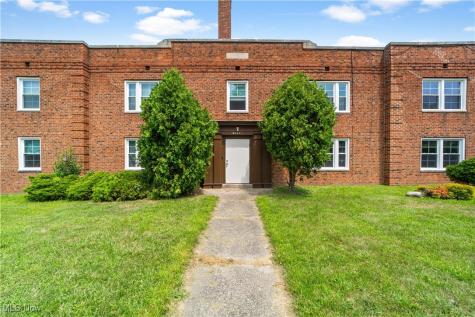 2521 Noble Road Cleveland Heights OH 44121