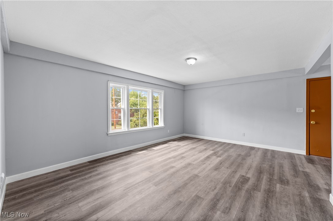 2521 Noble Road Cleveland Heights OH 44121