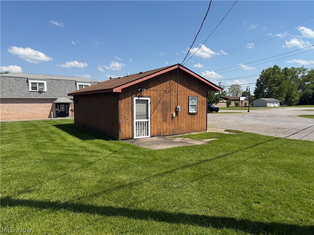Mahoning Avenue Lake Milton OH 44429