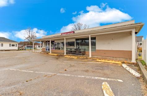 726 E Lincoln Way Minerva OH 44657
