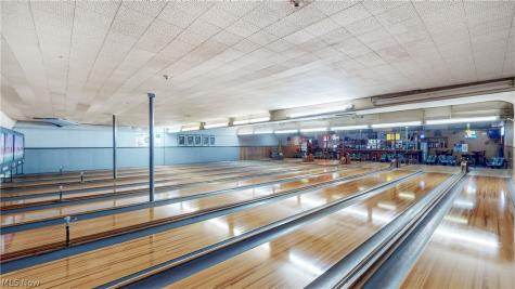 954 Broadway Avenue Bedford OH 44146