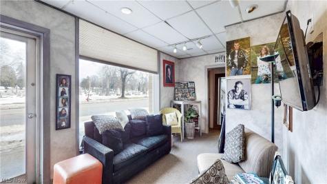 954 Broadway Avenue Bedford OH 44146