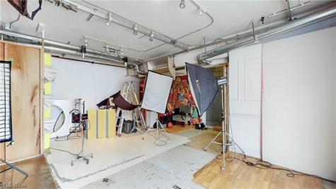 954 Broadway Avenue Bedford OH 44146