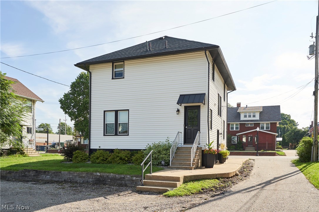 611 N Main Street North Canton OH 44720