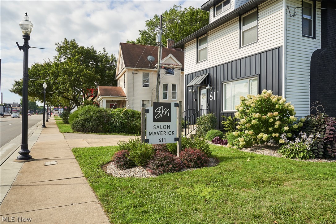 611 N Main Street North Canton OH 44720