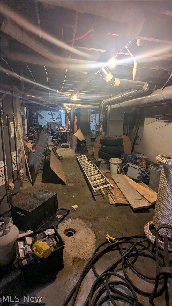 5425 Fleet Avenue Cleveland OH 44105