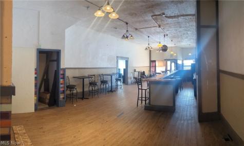 5425 Fleet Avenue Cleveland OH 44105