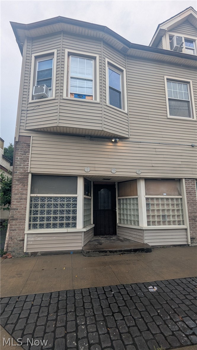 5425 Fleet Avenue Cleveland OH 44105