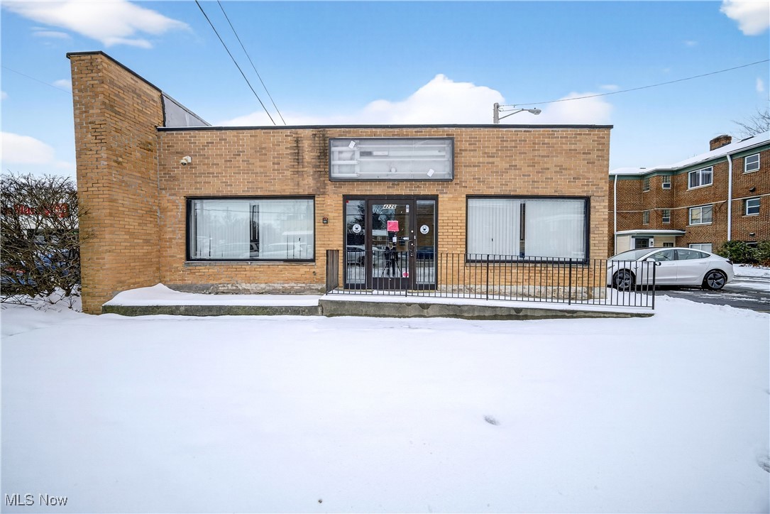 4226 Mayfield Road South Euclid OH 44121
