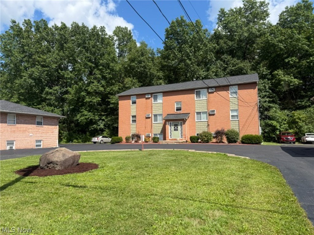 170 Kendall Avenue Campbell OH 44405
