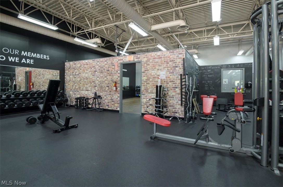 6581 N Ridge Road Madison OH 44057