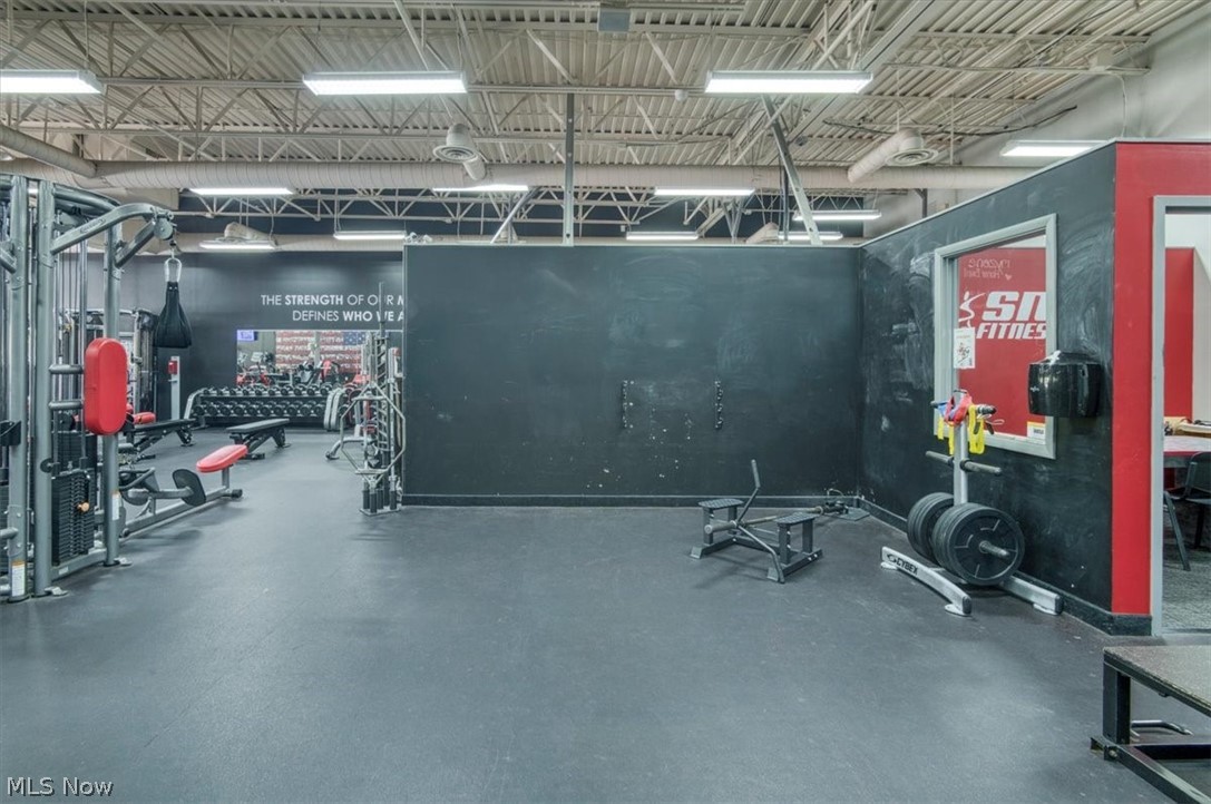 6581 N Ridge Road Madison OH 44057