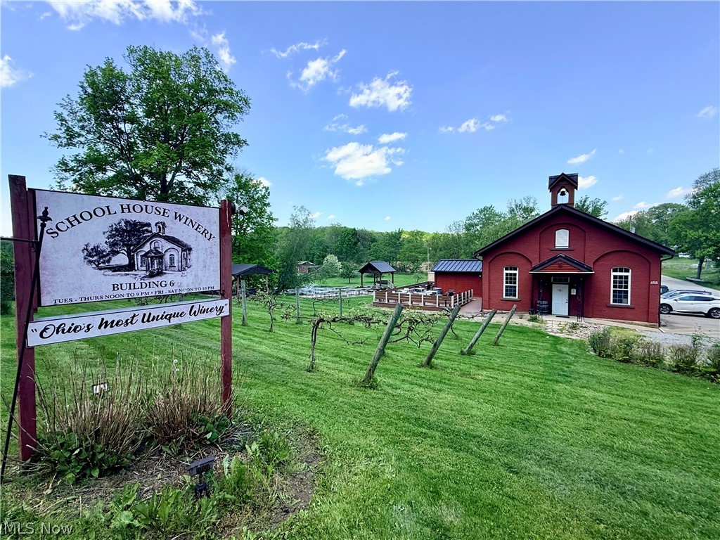 455 Schneiders Crossing Road NW Dover OH 44622
