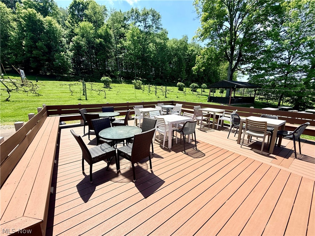 455 Schneiders Crossing Road NW Dover OH 44622