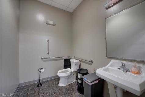 11716 Detroit Avenue Lakewood OH 44107