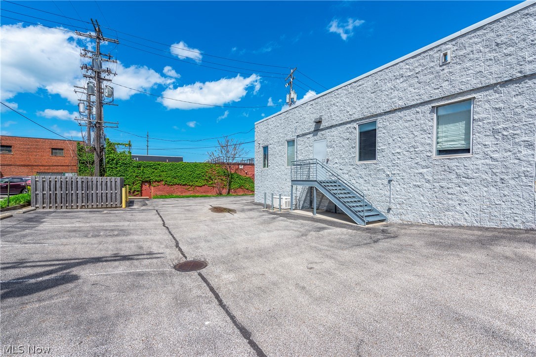 11716 Detroit Avenue Lakewood OH 44107