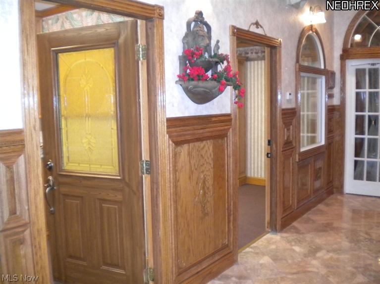 165 2nd Street NW Barberton OH 44203