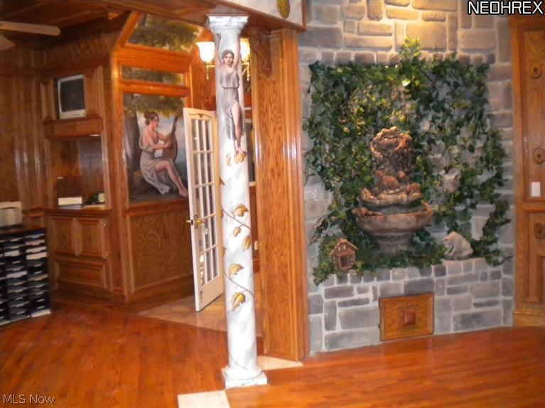 165 2nd Street NW Barberton OH 44203
