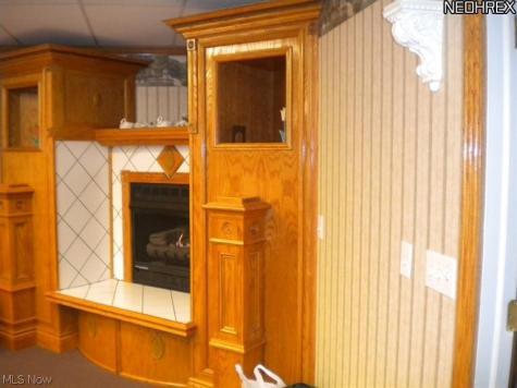 165 2nd Street NW Barberton OH 44203