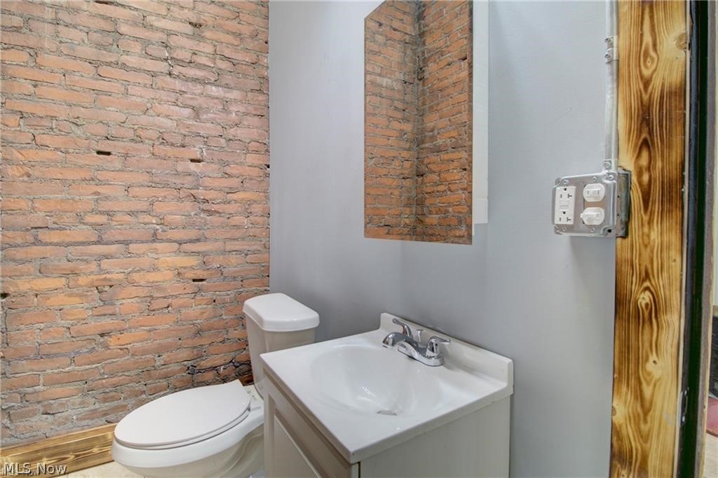 3563 Fulton Road Cleveland OH 44109