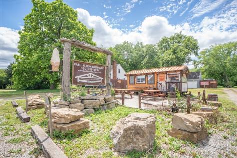 8216 Navarre Road SW Massillon OH 44646