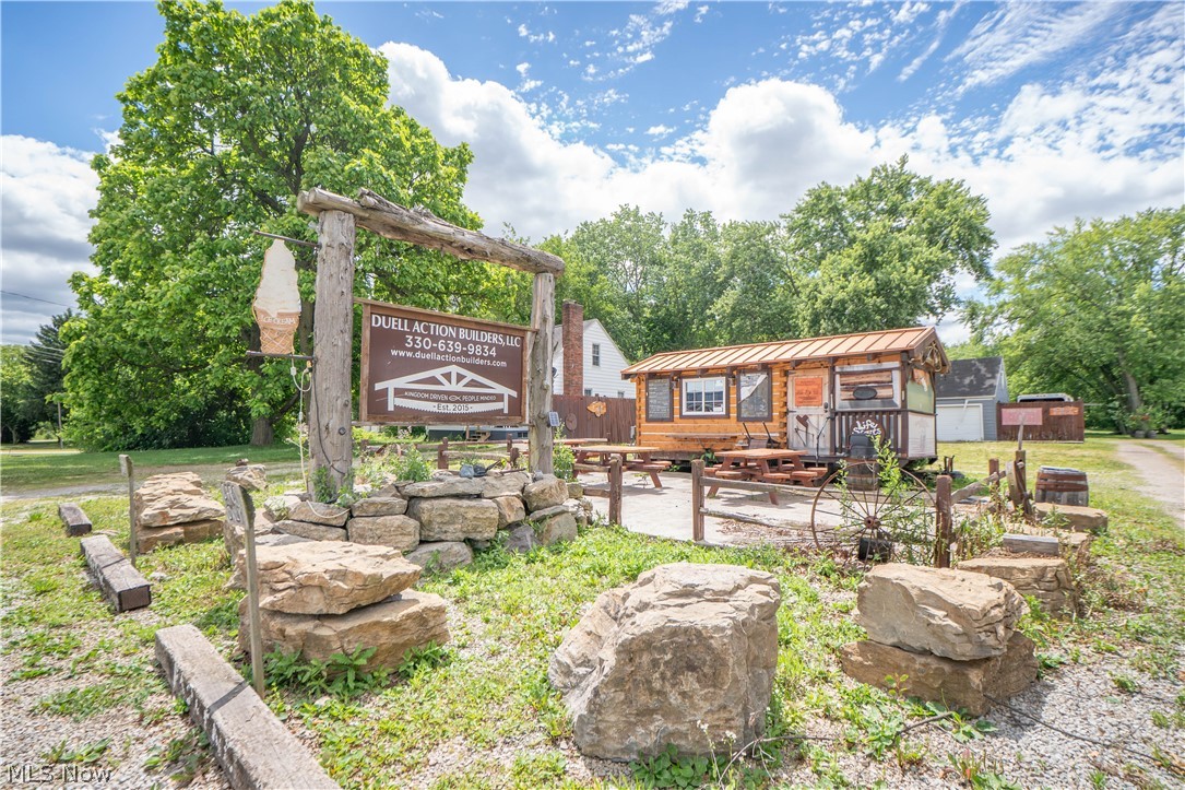 8216 Navarre Road SW Massillon OH 44646